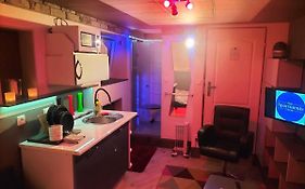 24H Gdynia Mini Apartamenty Na Kod Dostepu & Free Parking & No Keys